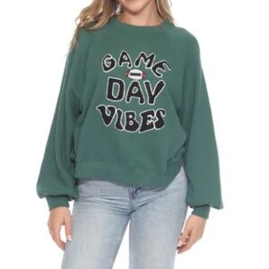 Just Madison Game Day Vibes Pullover Crewneck in green size large oversized